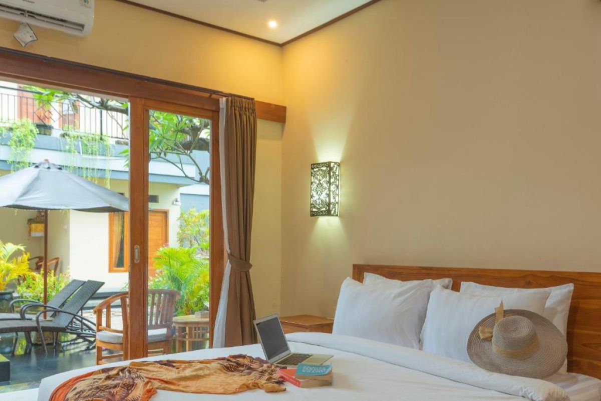 Triple Room Liliy Guest House Legian 