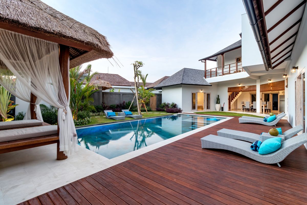 4 Bedrooms Villa Hiburan 1 - Bali