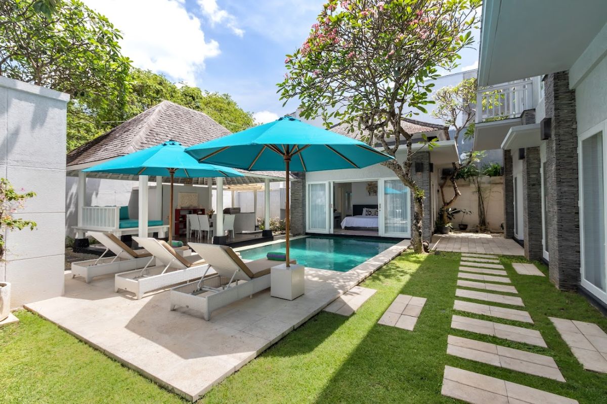 3 Bedrooms Villa Alun  - Bali