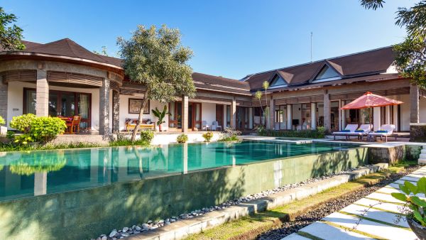  4 Bedrooms Villa Griya Atma  3