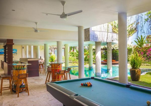 6 Br Villa Cantik with Ocean View - Bali