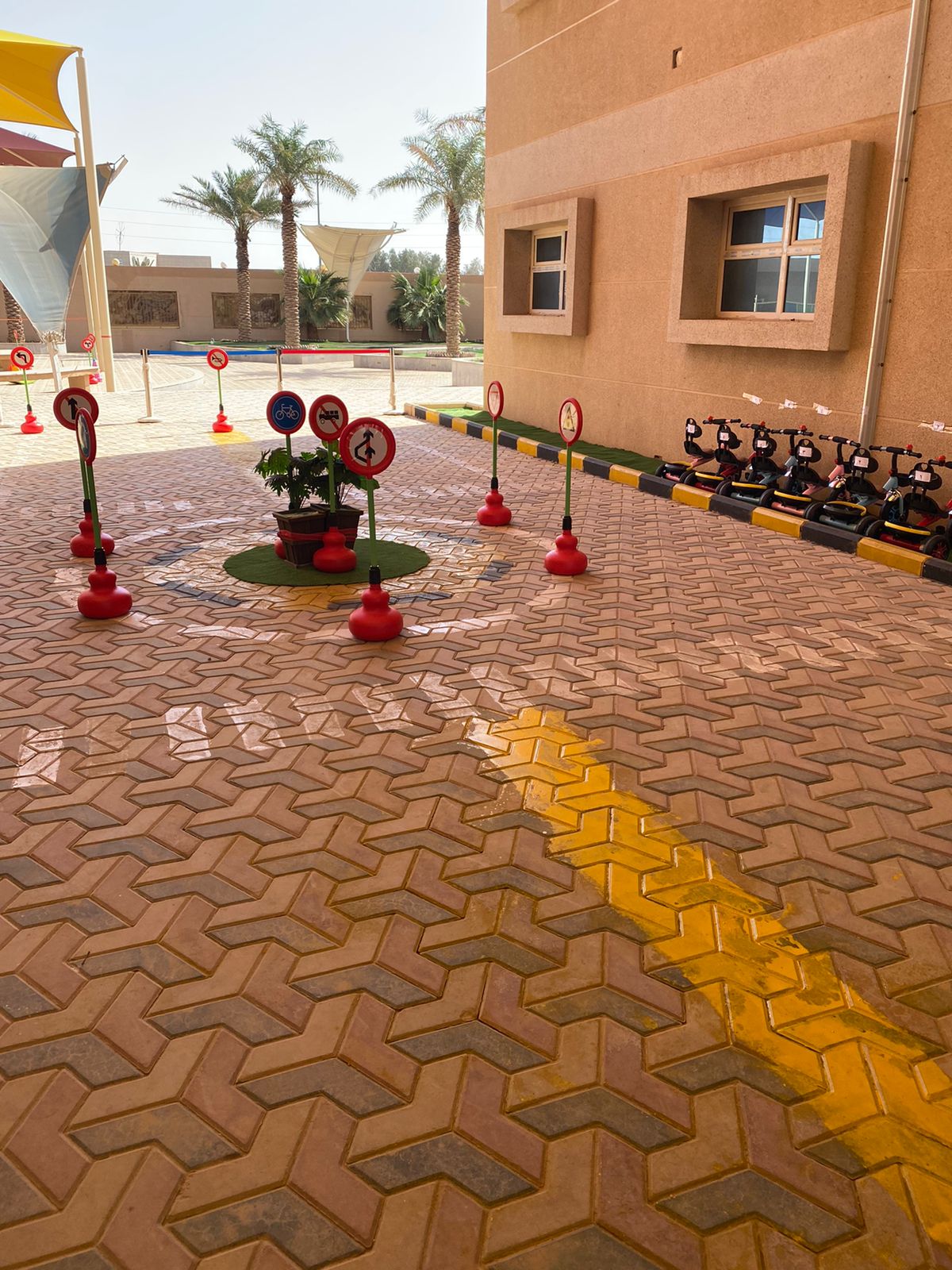 مدارس تربية الاجيال الأهلية بنات 3