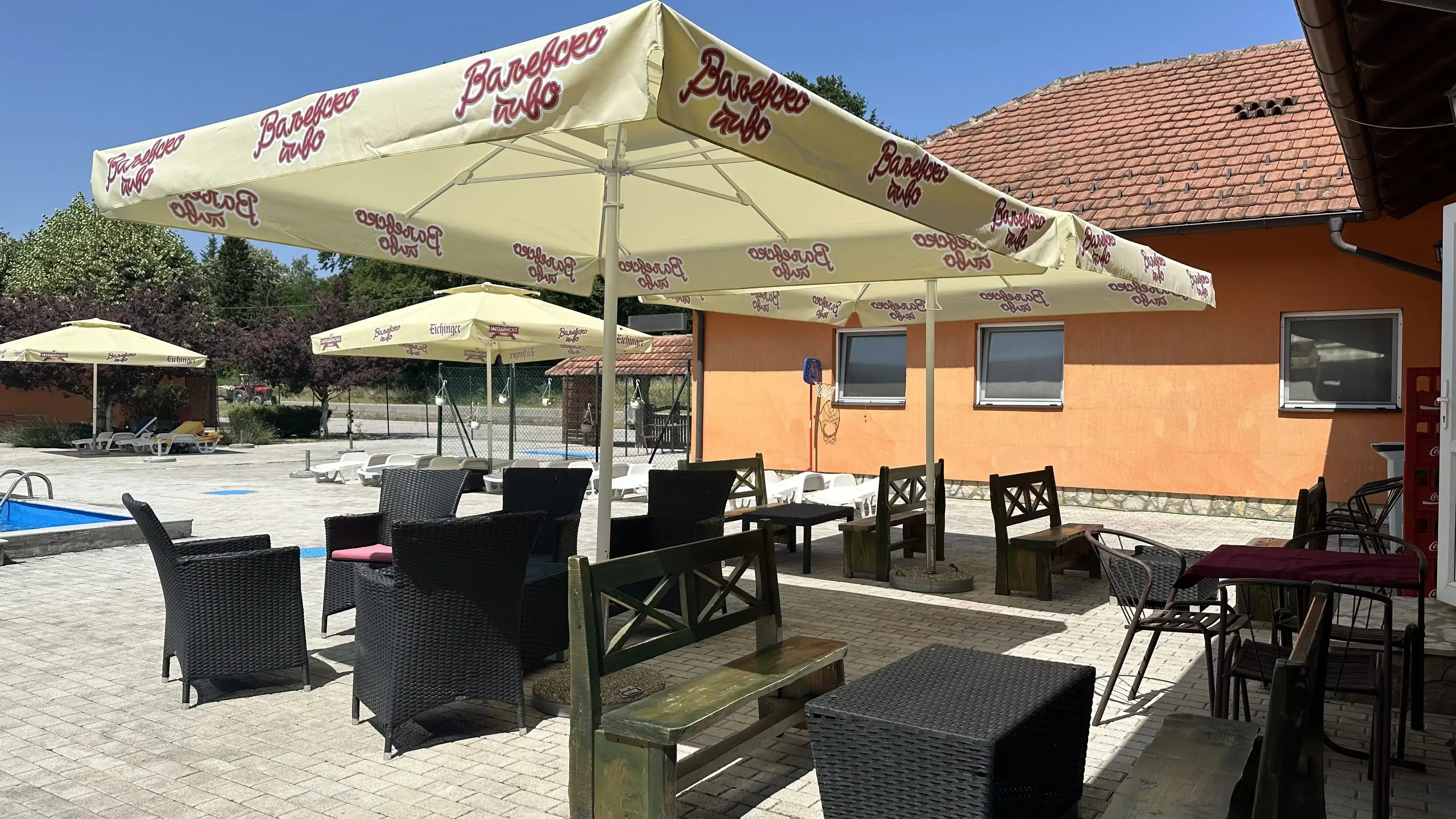 Galerija objekta i dvorišta - Slika 4