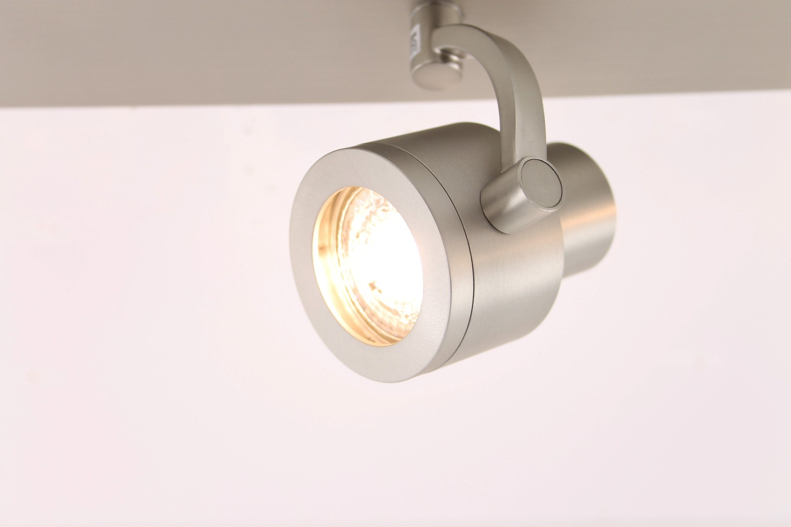 Opbouwspot rvs 3-lichts 38672 Opbouwspot rvs 3-lichts 38672