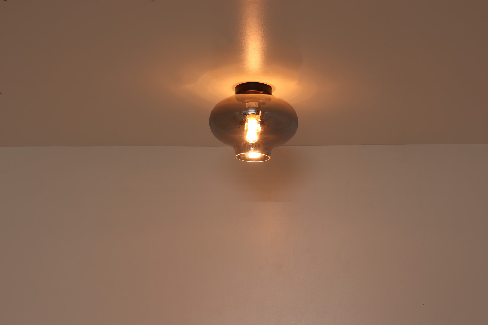 Sfeervolle plafondlamp smoke glas 50044 Sfeervolle plafondlamp smoke glas 50044