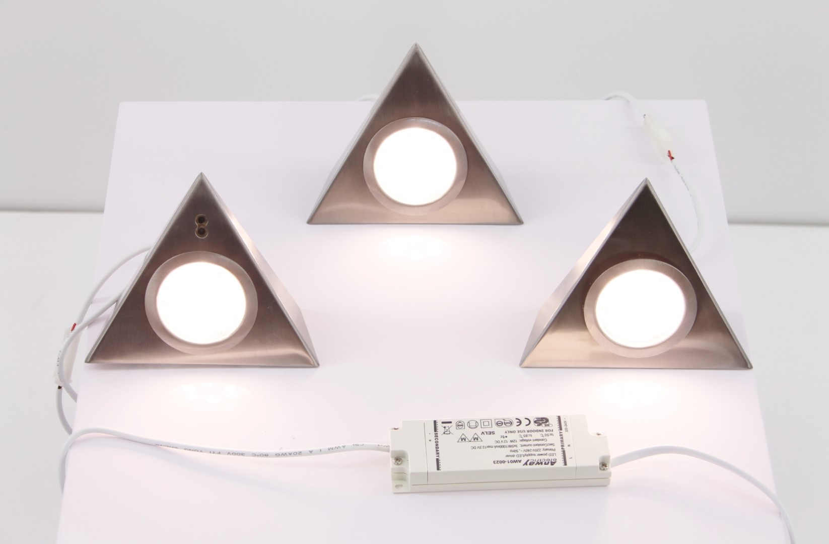 hoog Bloedbad Zilver LED Keuken onderbouw verlichting driehoek rvs