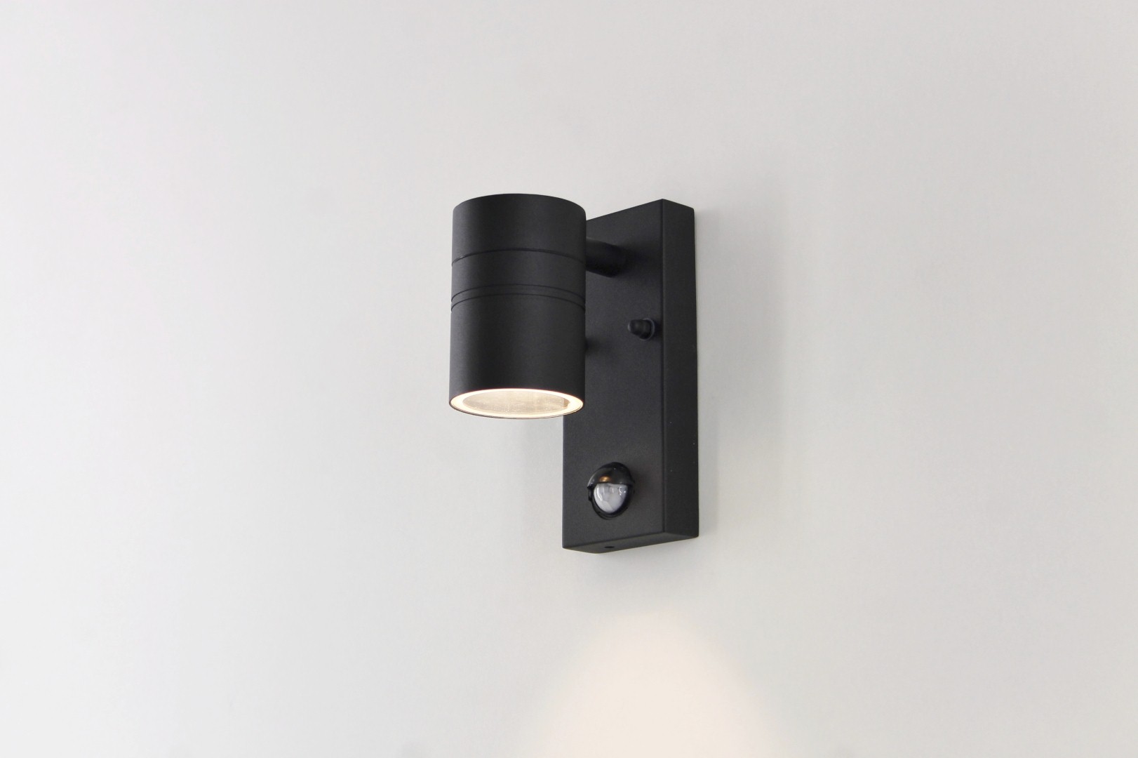 Buiten wandlamp zwart spotje bewegingsmelder 39137 Buiten wandlamp zwart spotje bewegingsmelder 39137