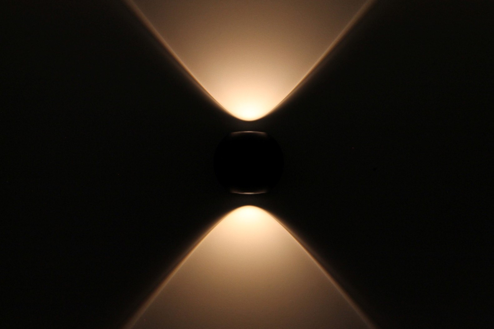 Wandlamp bol zwart LED 41512 Wandlamp bol zwart LED 41512