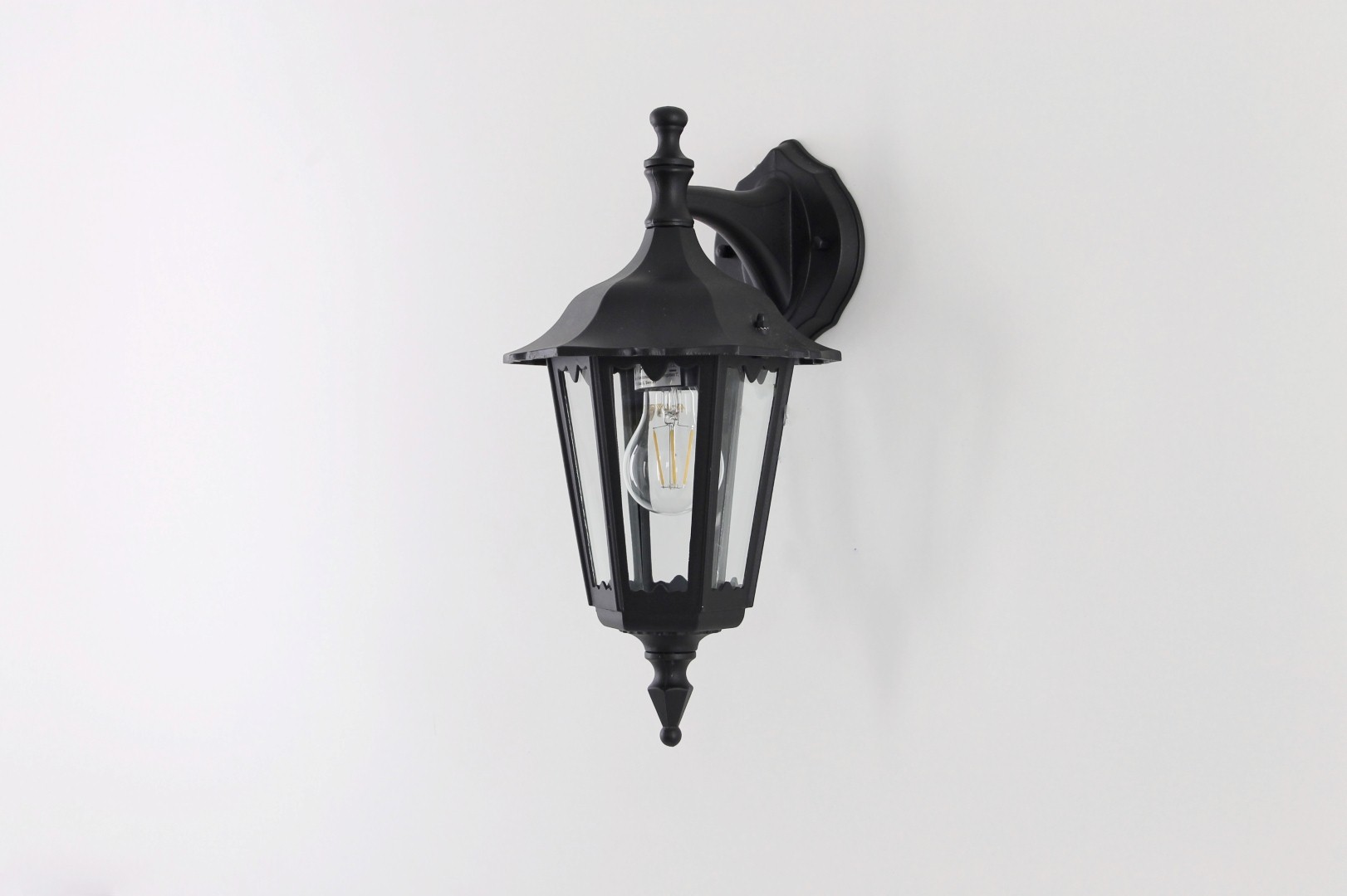 Buiten wandlamp zwart neerwaarts 35283 Buiten wandlamp zwart neerwaarts 35283