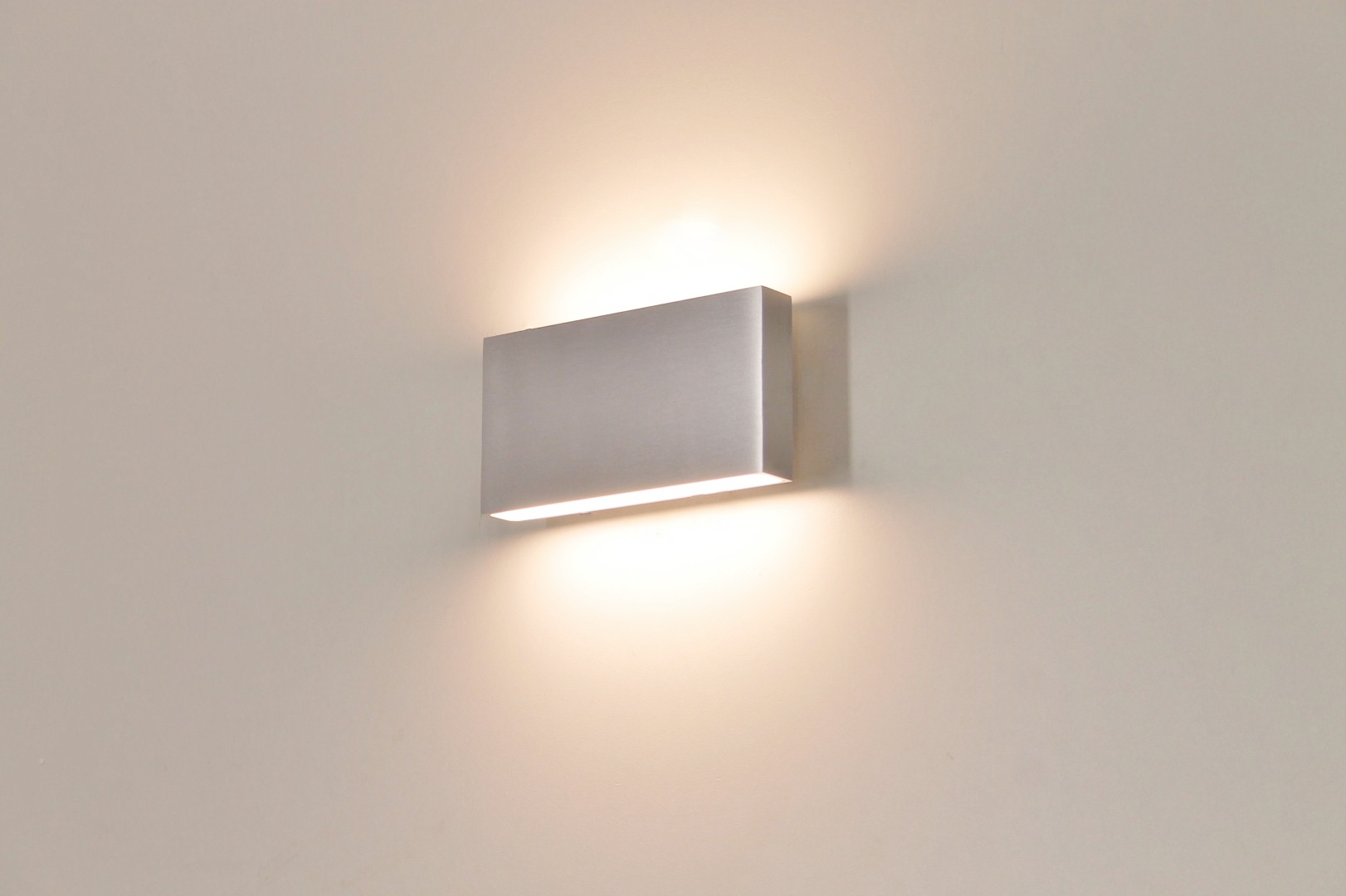 Wandlamp LED alu up / down 41200 Wandlamp LED alu up / down 41200