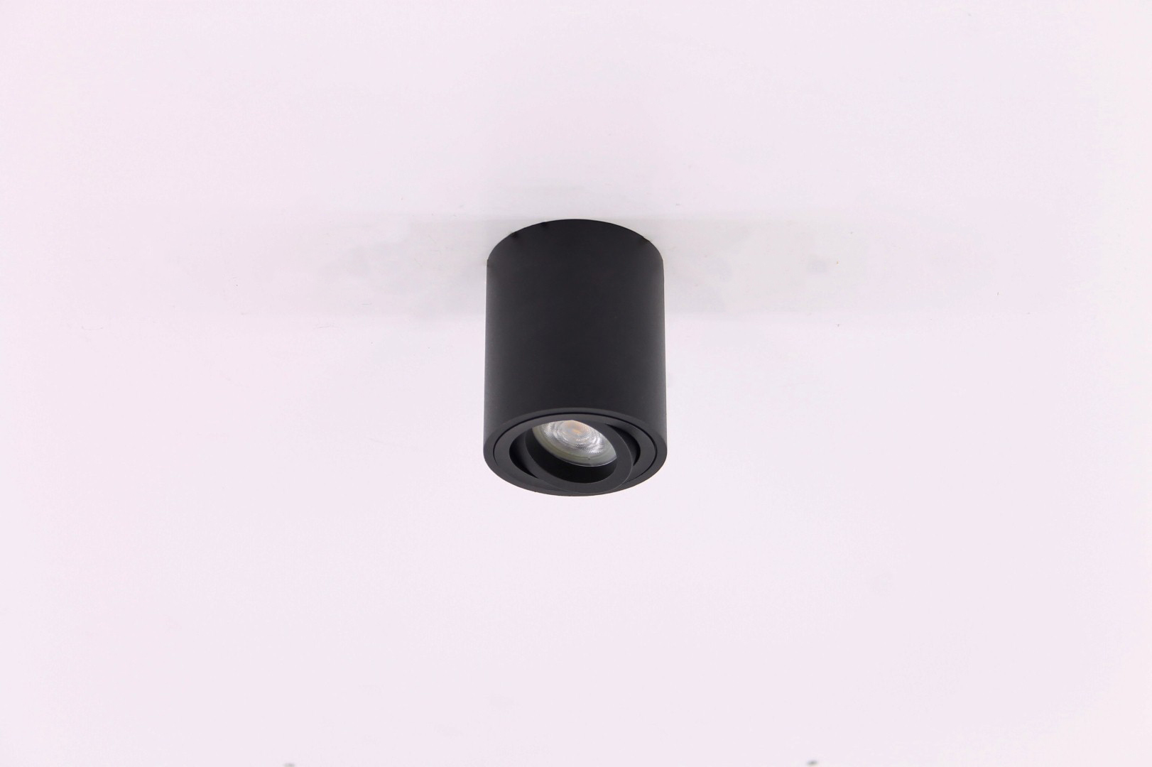 Opbouwspot zwart rond 40971 Opbouwspot zwart rond 40971