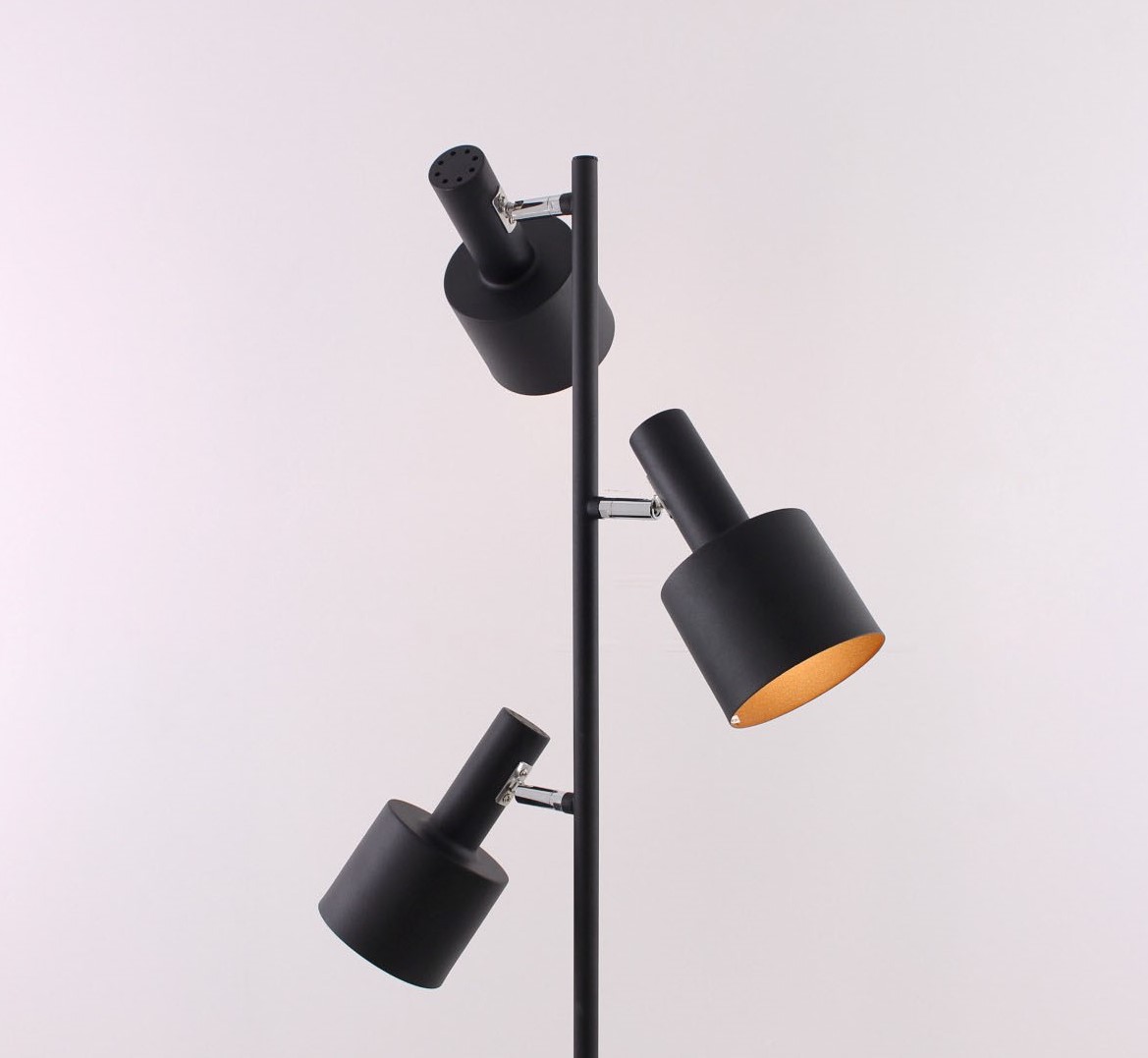 Vloerlamp zwart/ goud met 3 lampen 41194 Vloerlamp zwart/ goud met 3 lampen 41194