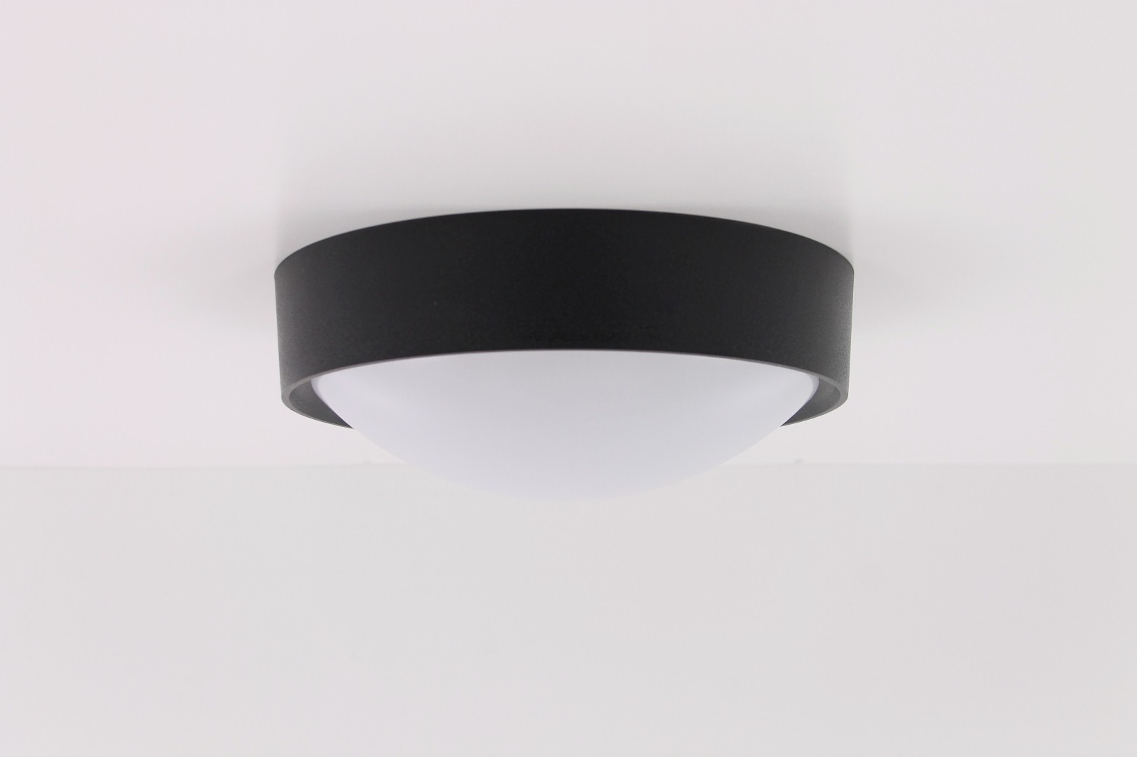 Plafondlamp rond zwart 25,5cm 40611 Plafondlamp rond zwart 25,5cm 40611