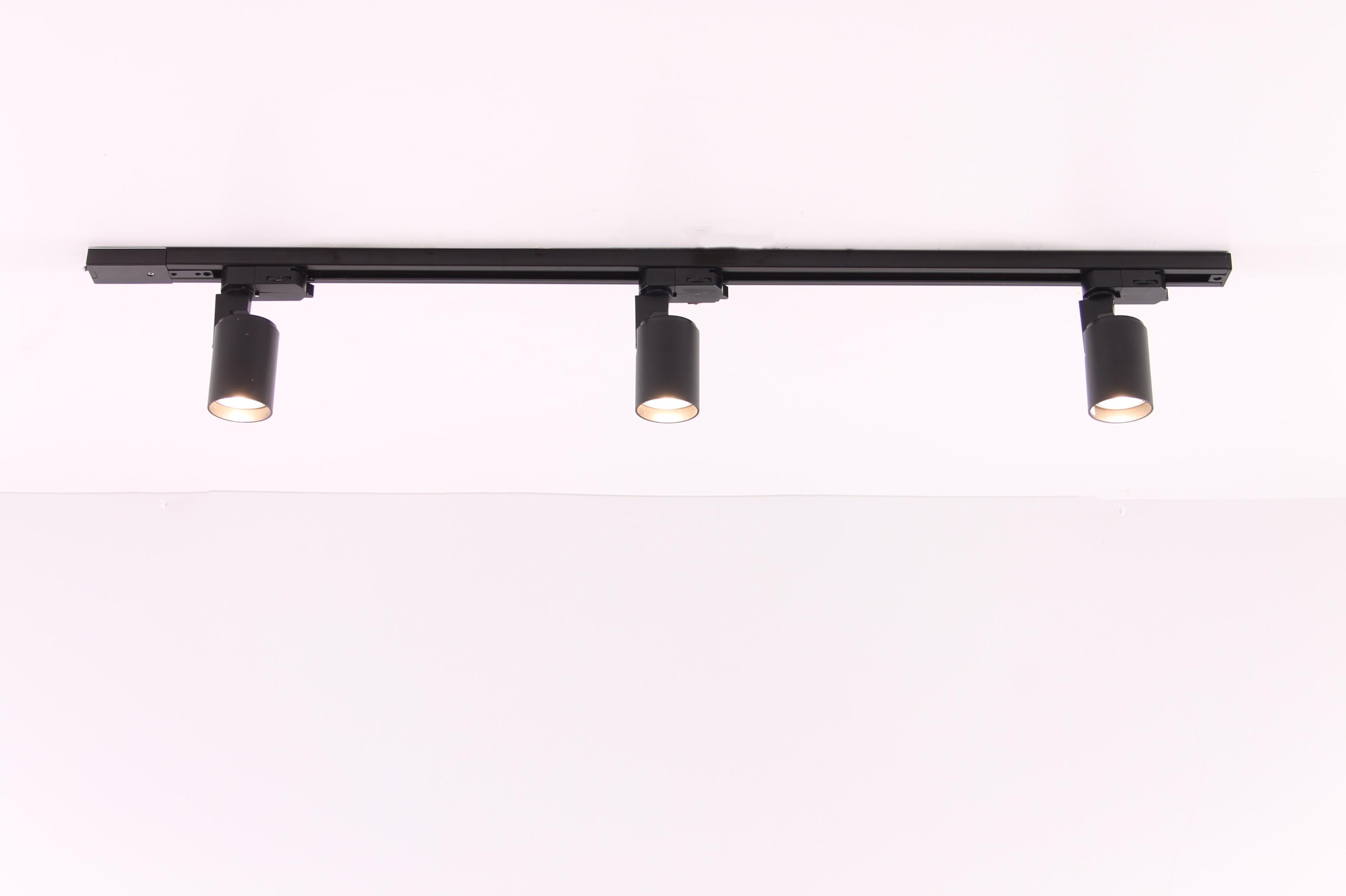 Railverlichting BASIC zwart 1 meter met 3 sport 50173 Railverlichting BASIC zwart 1 meter met 3 sport 50173