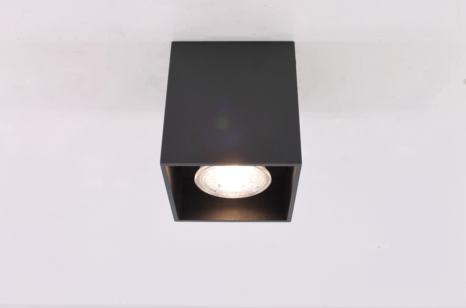 Opbouwspot zwart vierkant 38956 Opbouwspot zwart vierkant 38956