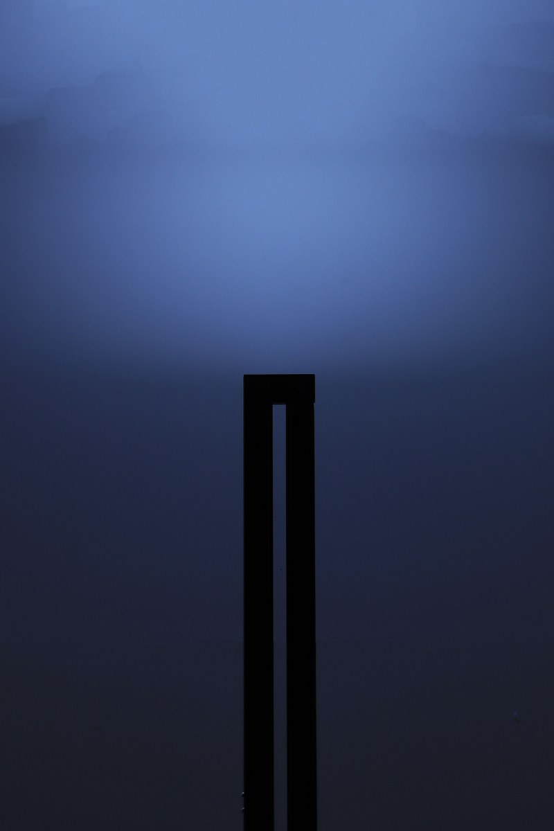 Strakke zwarte design vloerlamp - dim to warm 43621 Strakke zwarte design vloerlamp - dim to warm 43621