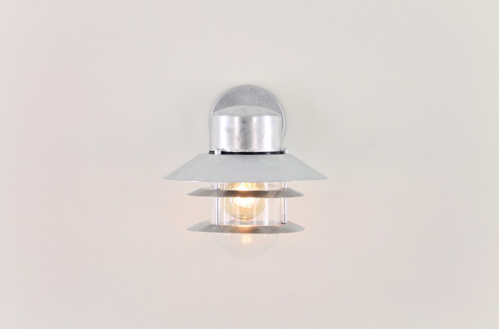 Buiten wandlamp alu neerwaarts 30416 Buiten wandlamp alu neerwaarts 30416