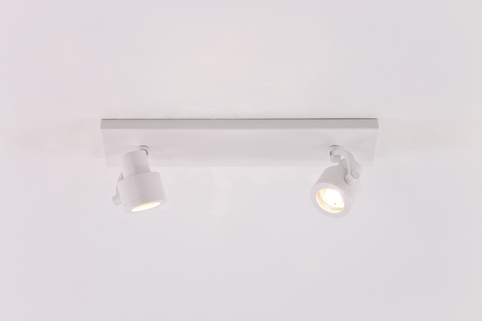 Opbouwspot wit 2-lichts 38669 Opbouwspot wit 2-lichts 38669