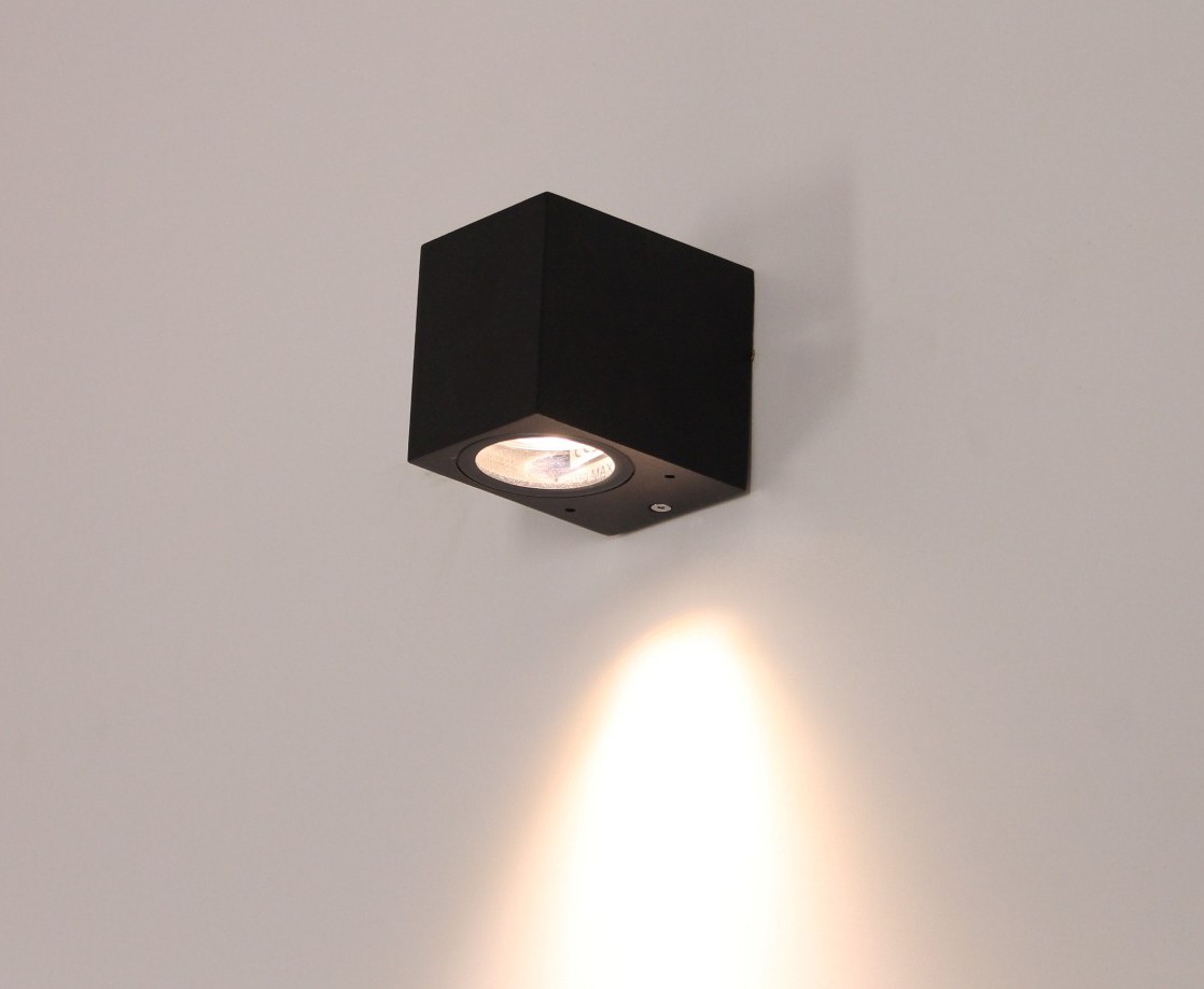 compact Rechtsaf verkwistend Buiten wandlamp zwart down LED lamp