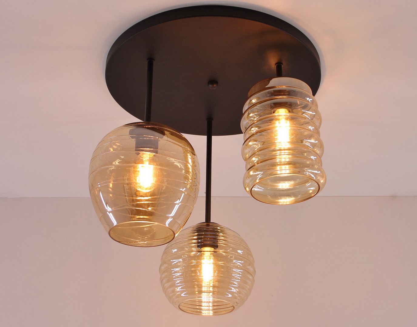 Ecologie Maak leven rots Sfeervolle plafondlamp 3-lichts rond / amberglas