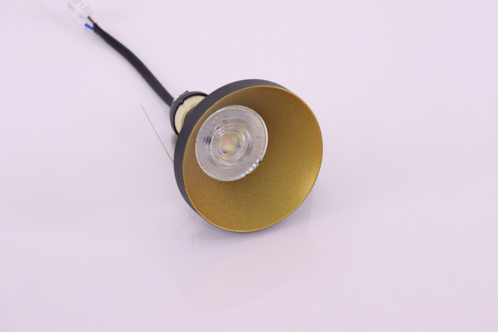 Inbouwspot zwart goud rond 8,2 cm 42722 Inbouwspot zwart goud rond 8,2 cm 42722