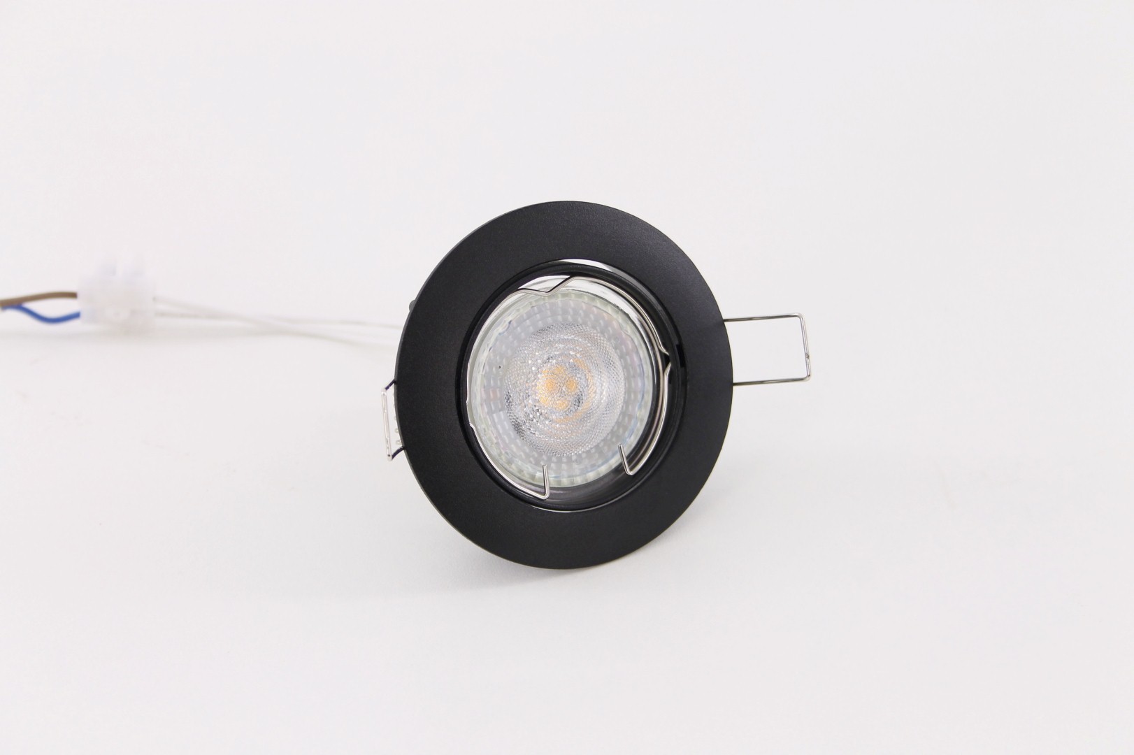 Inbouwspot rond zwart diameter 8,2 cm 39682 Inbouwspot rond zwart diameter 8,2 cm 39682
