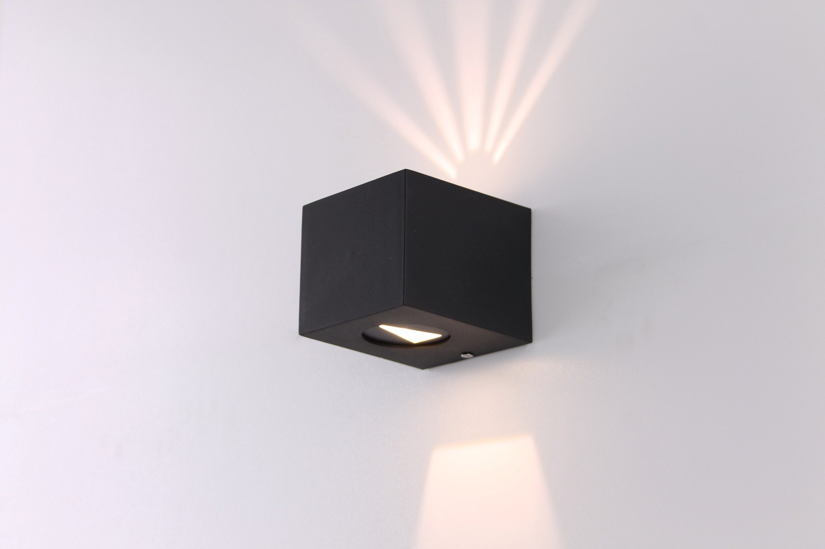 Zuinig Mijnwerker B.C. Buiten wandlamp LED zwart up / down vierkant