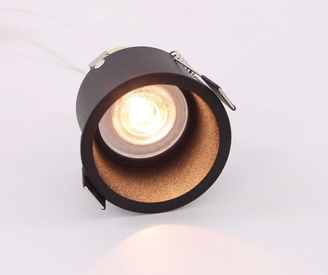 Inbouwspot rond zwart - diameter 6,8 cm 41813 Inbouwspot rond zwart - diameter 6,8 cm 41813