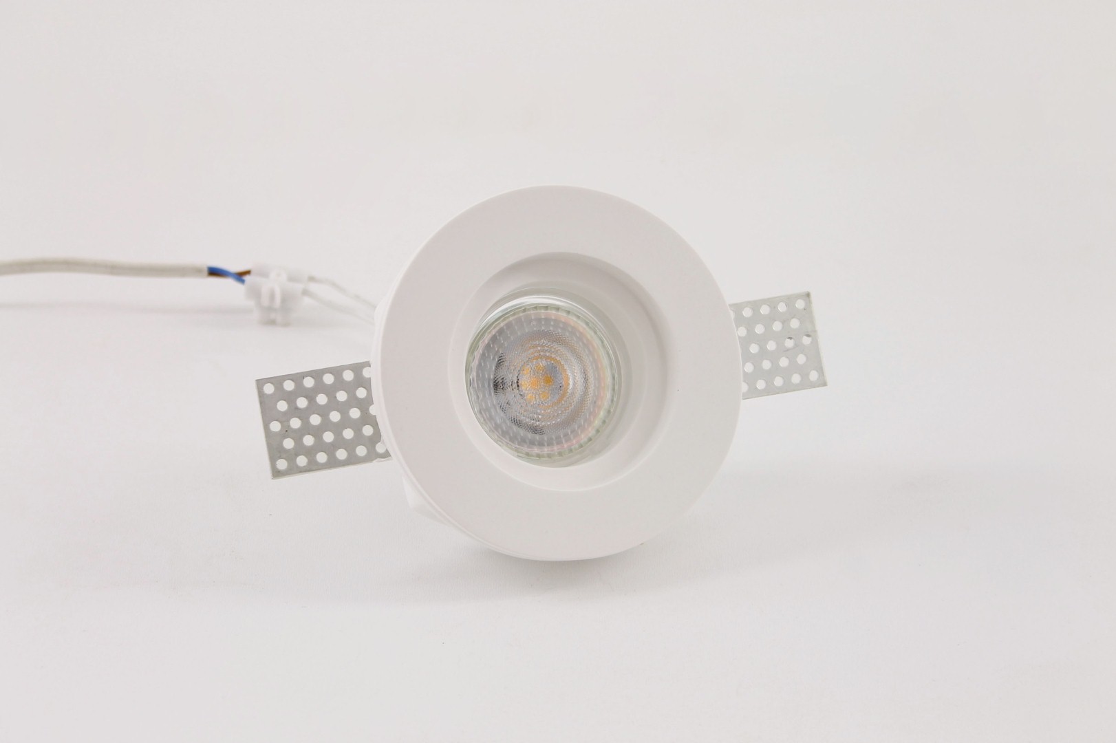 Trimless inbouwspot rond wit 6,5 cm diameter binnenmaat 41827 Trimless inbouwspot rond wit 6,5 cm diameter binnenmaat 41827