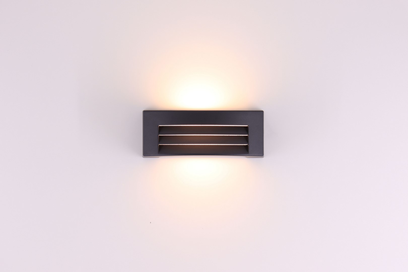buitenlamp aluminium - half ovaal - zwart wit 44136 buitenlamp aluminium - half ovaal - zwart wit 44136