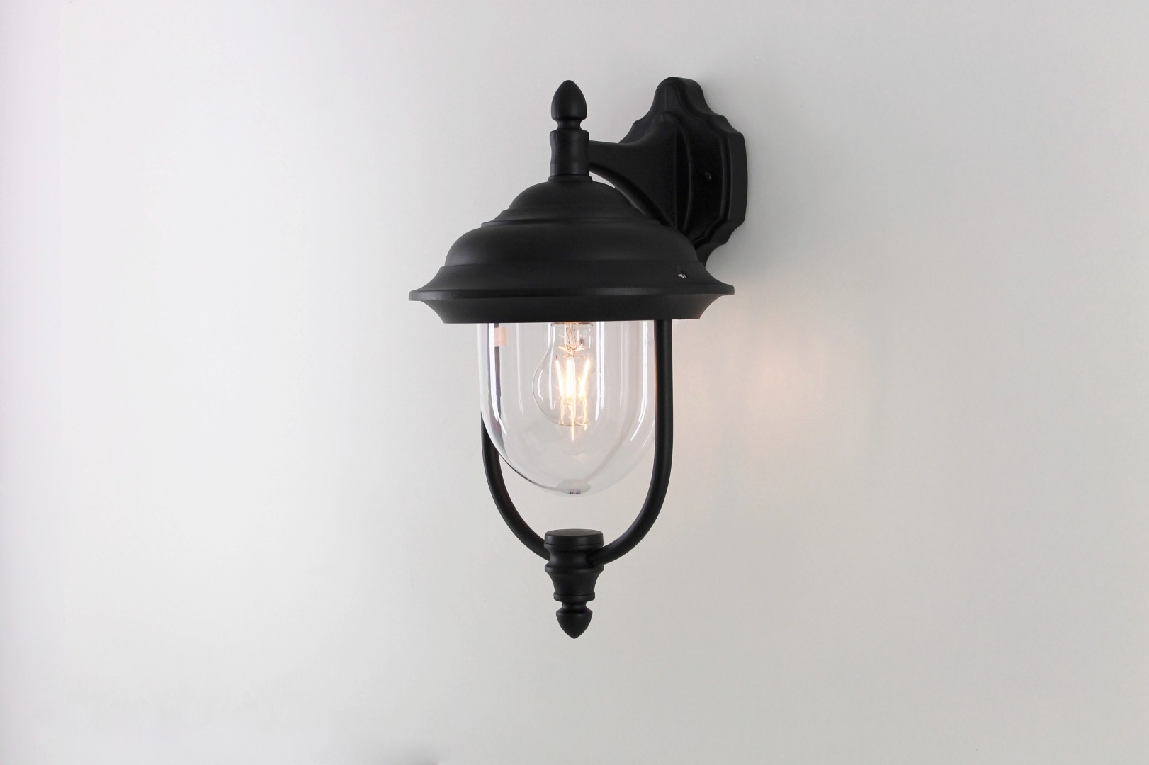 Buiten wandlamp zwart neerwaarts 35244 Buiten wandlamp zwart neerwaarts 35244