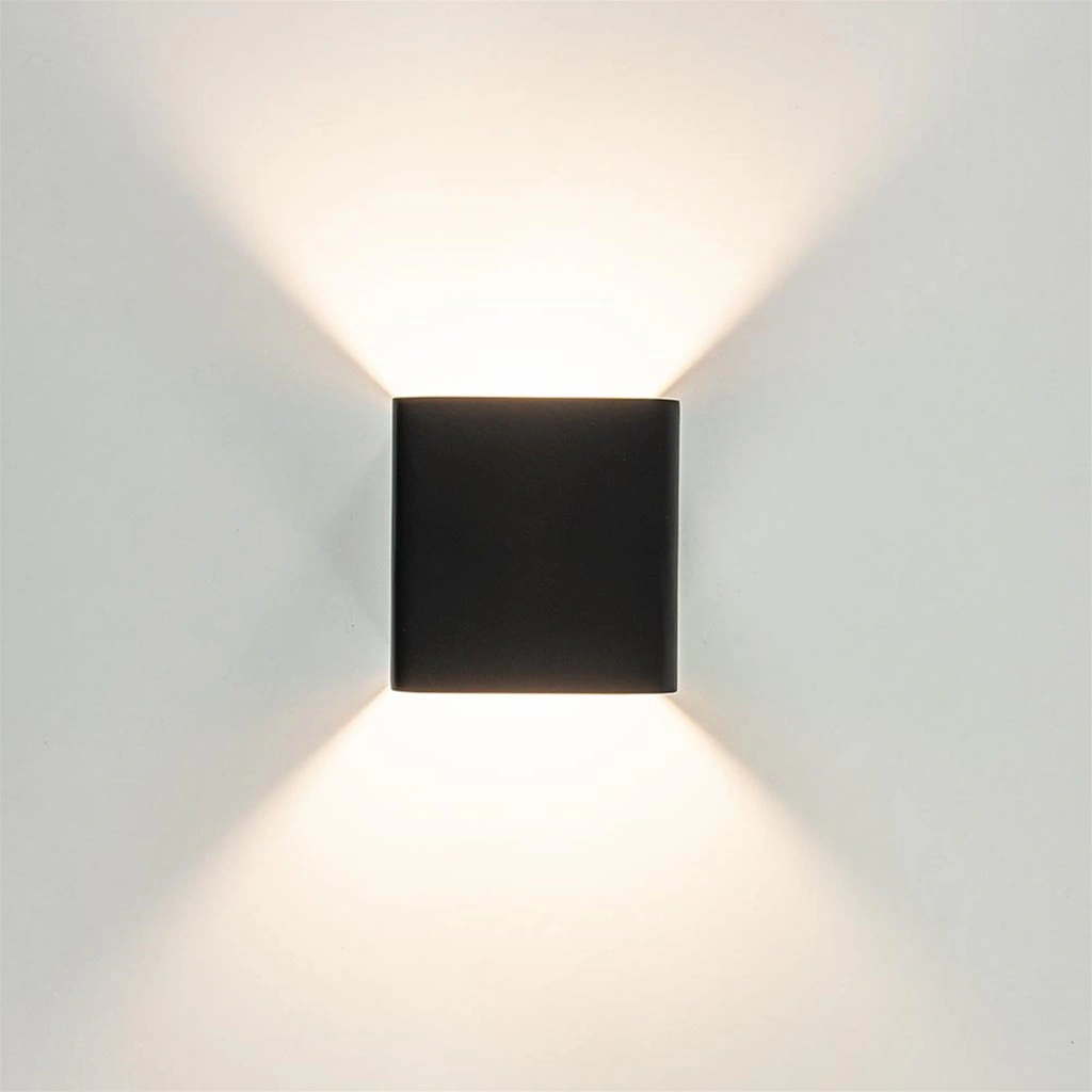 Wandlamp LED kubus zwart goud aluminium 10cm 43320 Wandlamp LED kubus zwart goud aluminium 10cm 43320