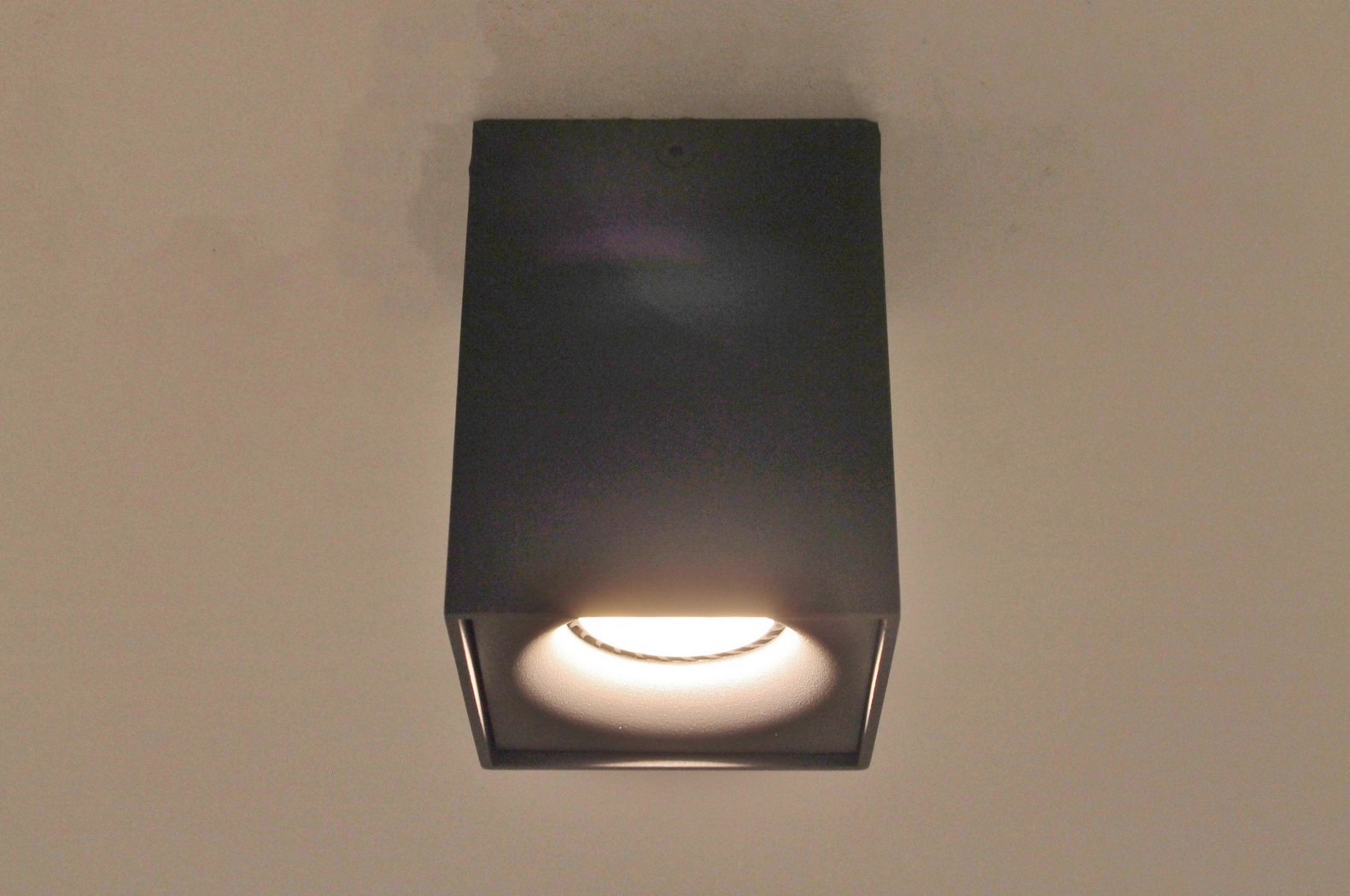 Opbouwspot zwart/grijs vierkant LED 38463 Opbouwspot zwart/grijs vierkant LED 38463