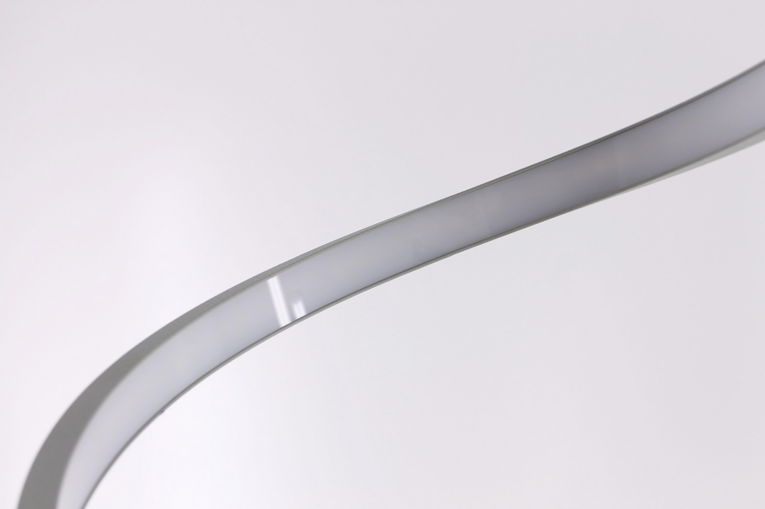 Plafondlamp LED slinger 71cm hoog 38566 Plafondlamp LED slinger 71cm hoog 38566