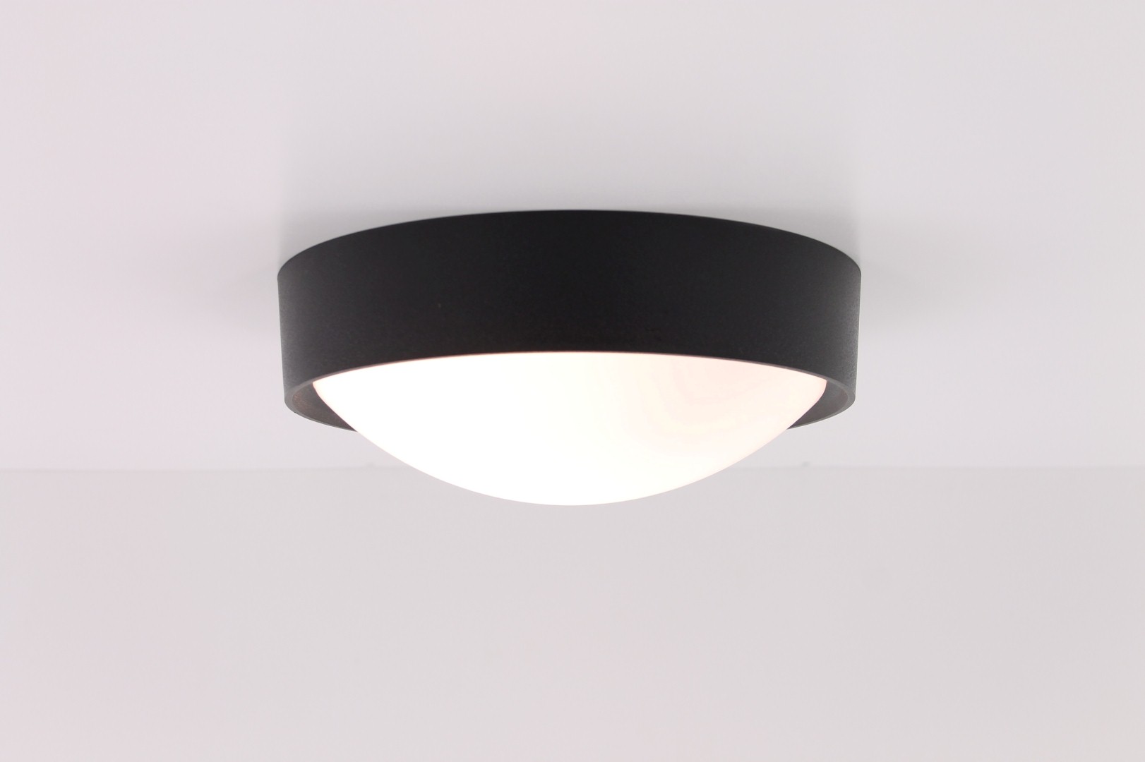 Plafondlamp rond zwart 25,5cm 40611 Plafondlamp rond zwart 25,5cm 40611