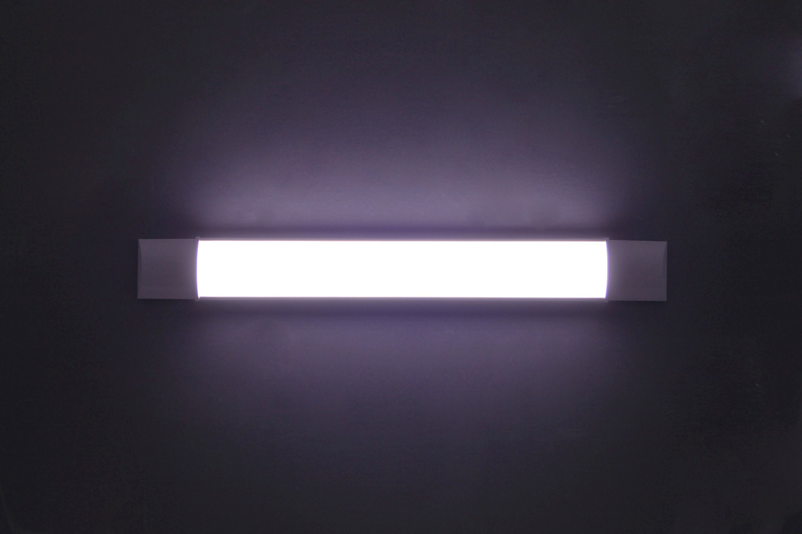 plafondlamp strak wit armatuur kort 40489 plafondlamp strak wit armatuur kort 40489