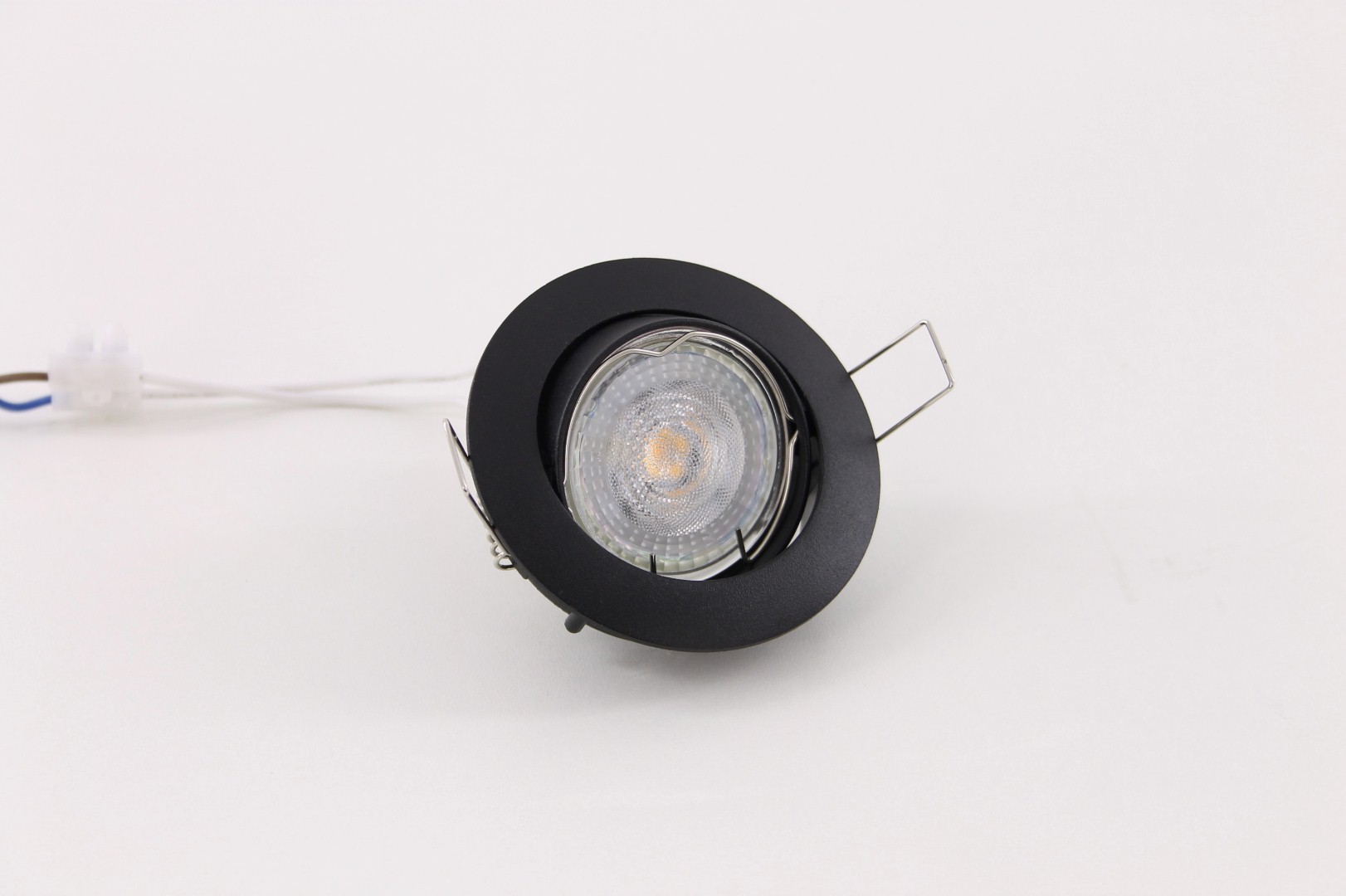 Inbouwspot rond zwart diameter 8,2 cm 39682 Inbouwspot rond zwart diameter 8,2 cm 39682