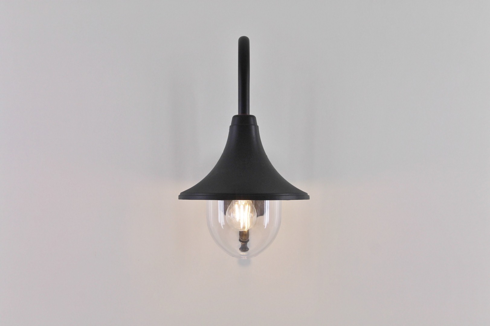 Buiten wandlamp zwart neerwaarts 35320 Buiten wandlamp zwart neerwaarts 35320