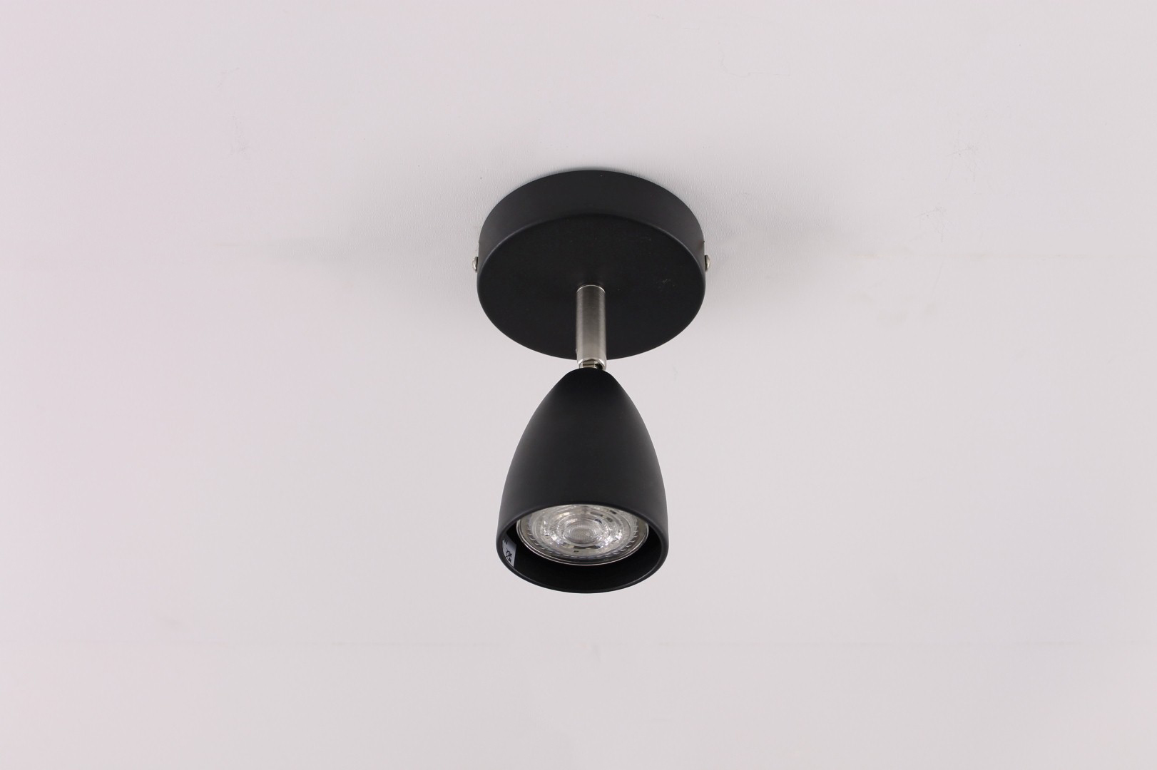 Opbouwspot zwart 1-lichts 40881 Opbouwspot zwart 1-lichts 40881