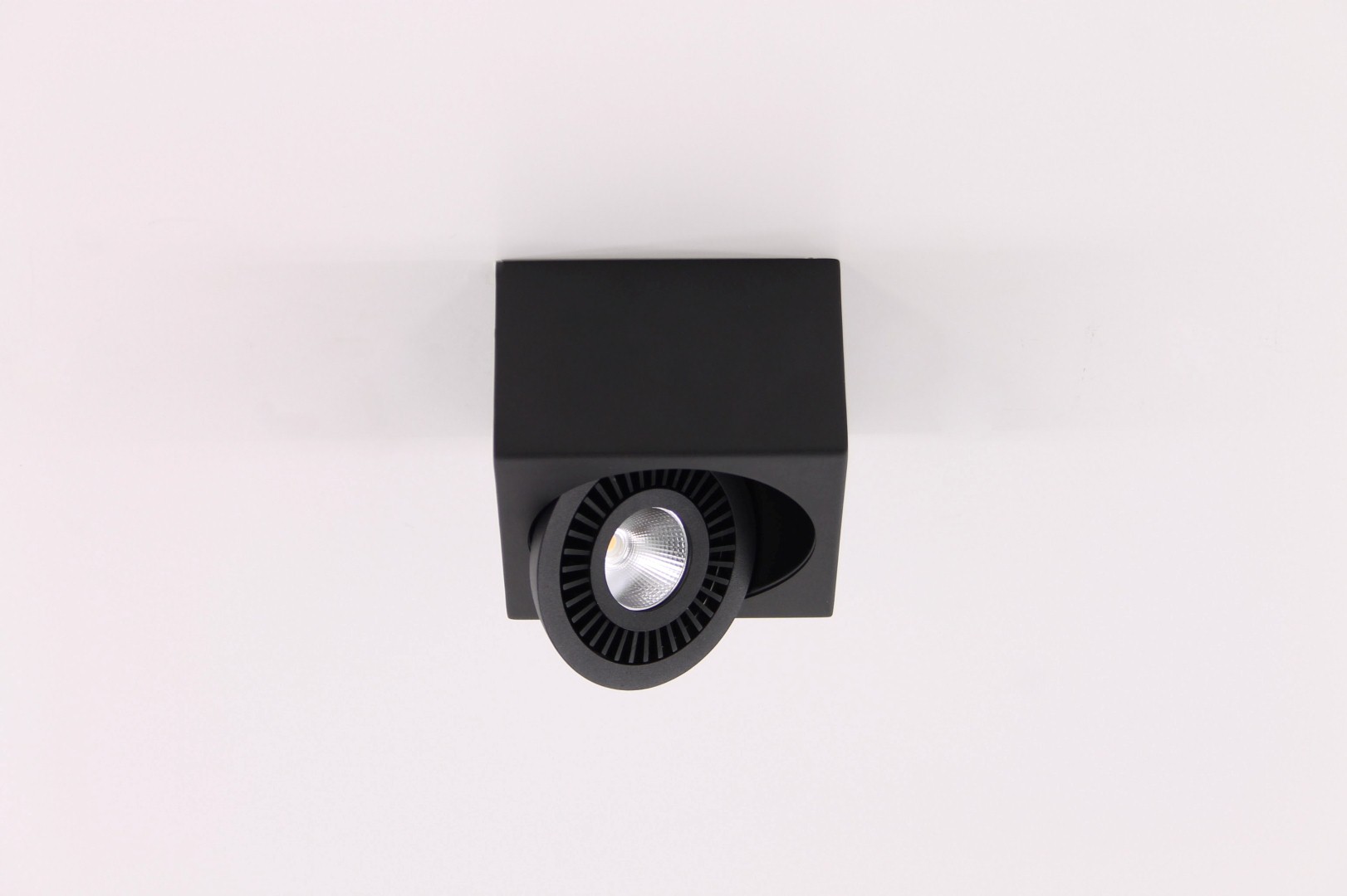 Opbouwspot zwart vierkant 1-lichts LED 40897 Opbouwspot zwart vierkant 1-lichts LED 40897
