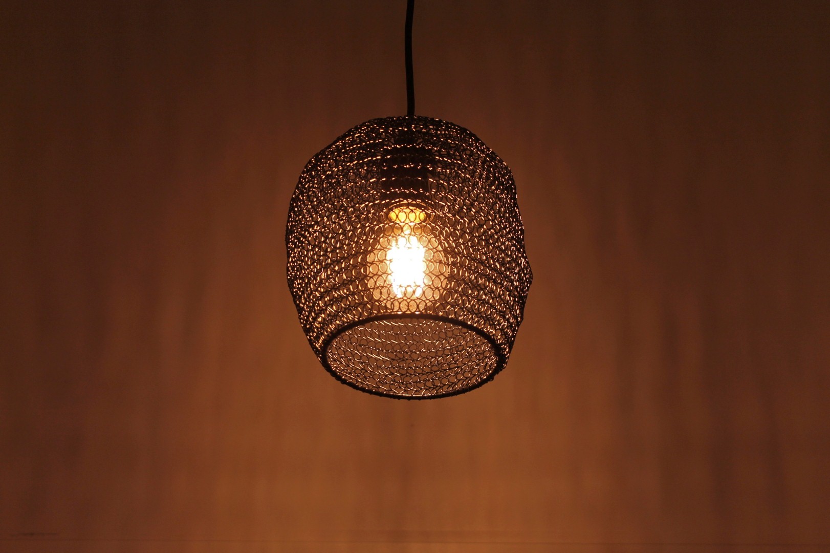 Hanglamp zwart gaas klein 18cm 39196 Hanglamp zwart gaas klein 18cm 39196