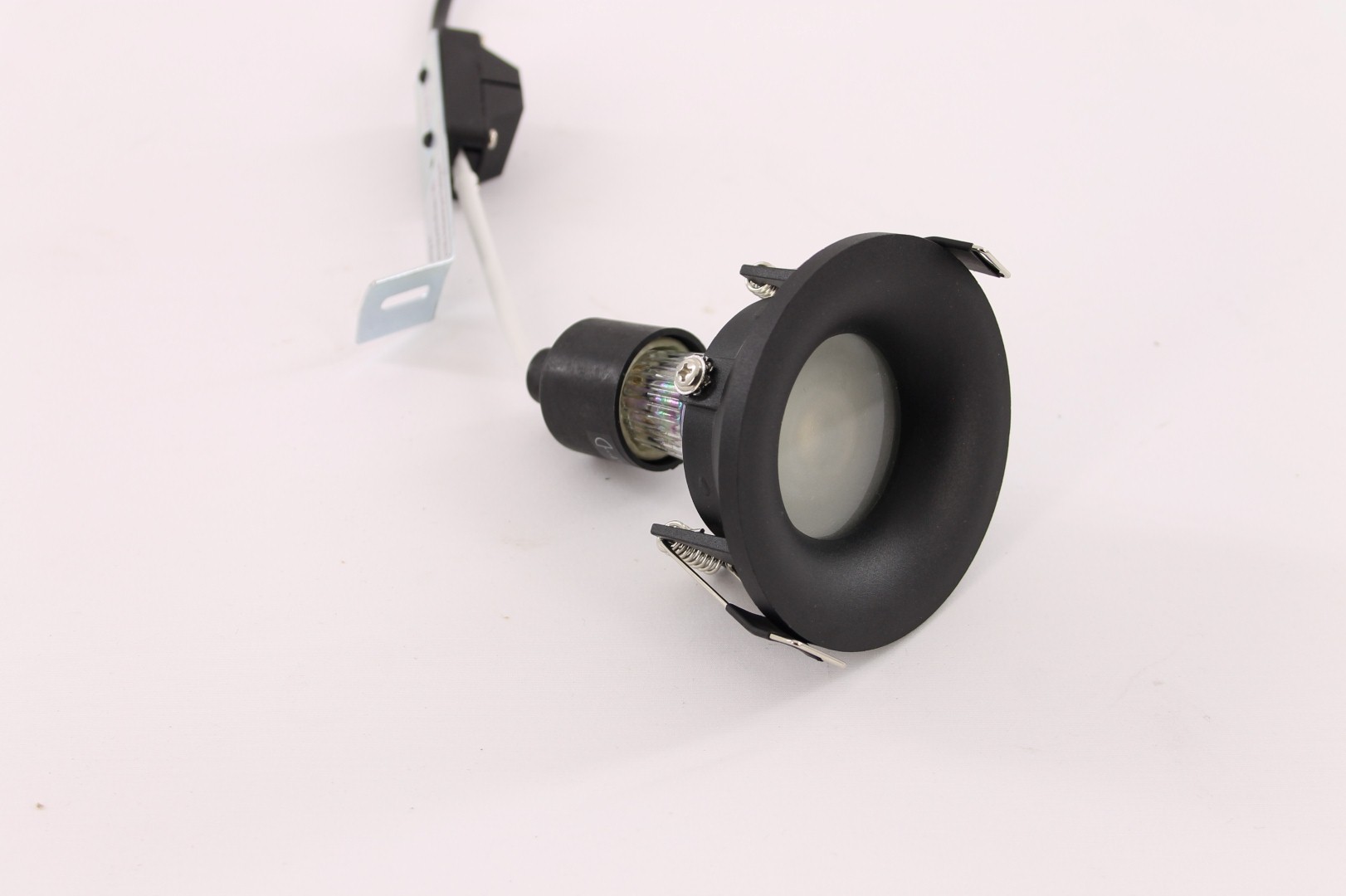 Inbouwspot rond zwart IP44 - Diameter 8,4 cm 41718 Inbouwspot rond zwart IP44 - Diameter 8,4 cm 41718