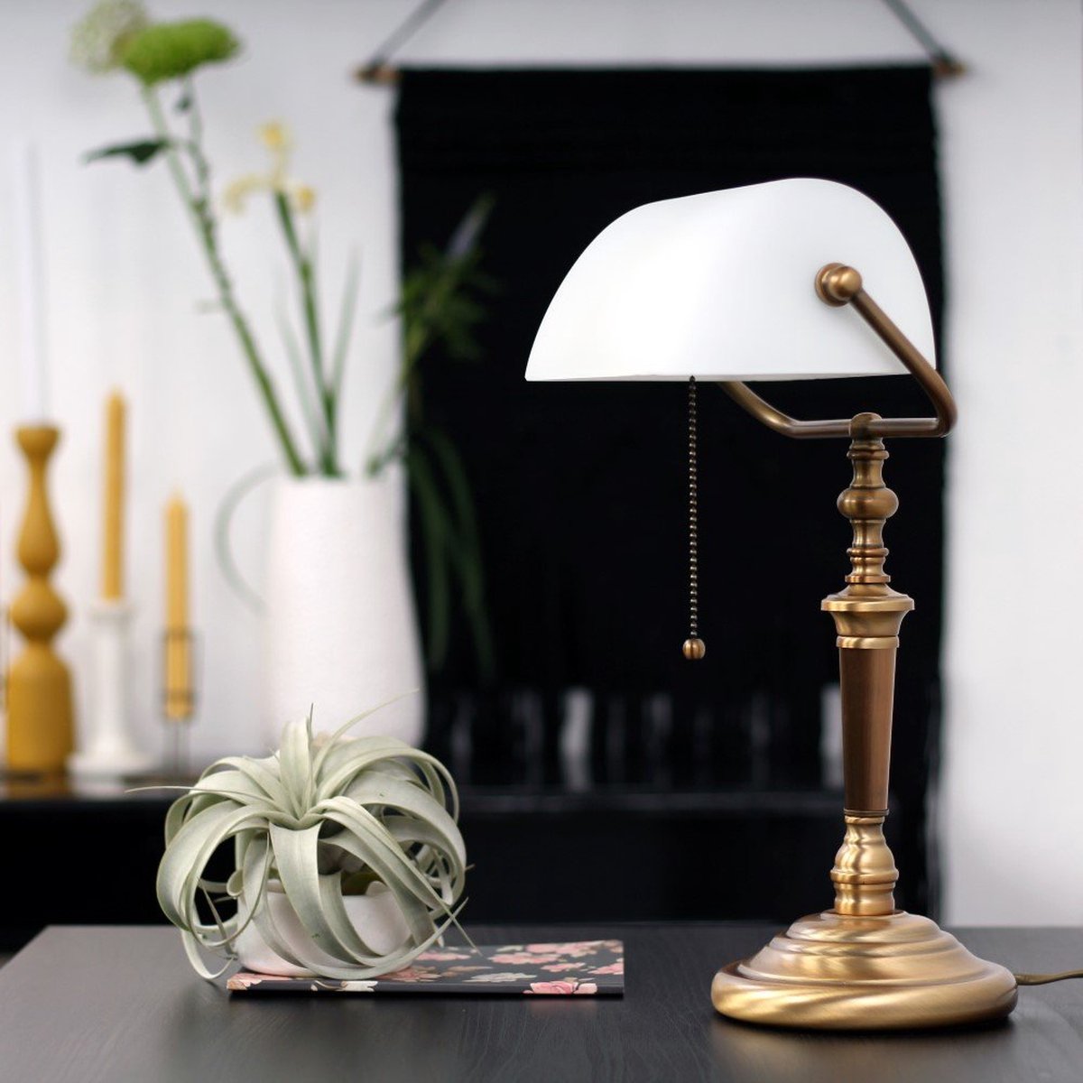 Bureaulamp bankierslamp - klassiek brons- wit opaal glas - notarislamp 42846 Bureaulamp bankierslamp - klassiek brons- wit opaal glas - notarislamp 42846