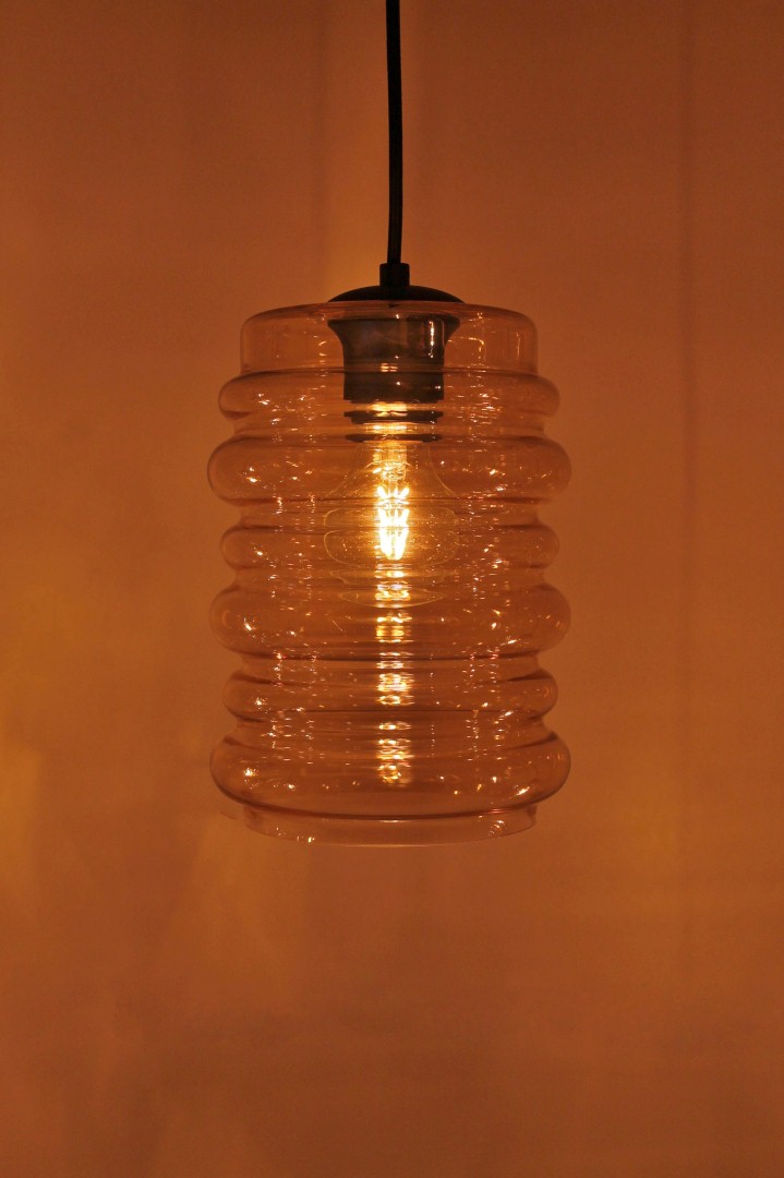 Hanglamp amberglas ribbel 15cm 42251 en 61132 Hanglamp amberglas ribbel 15cm 42251 en 61132