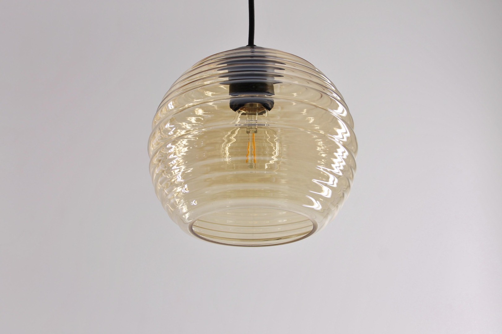 Hanglamp amberglas bol 18cm 42249 en 61132 Hanglamp amberglas bol 18cm 42249 en 61132