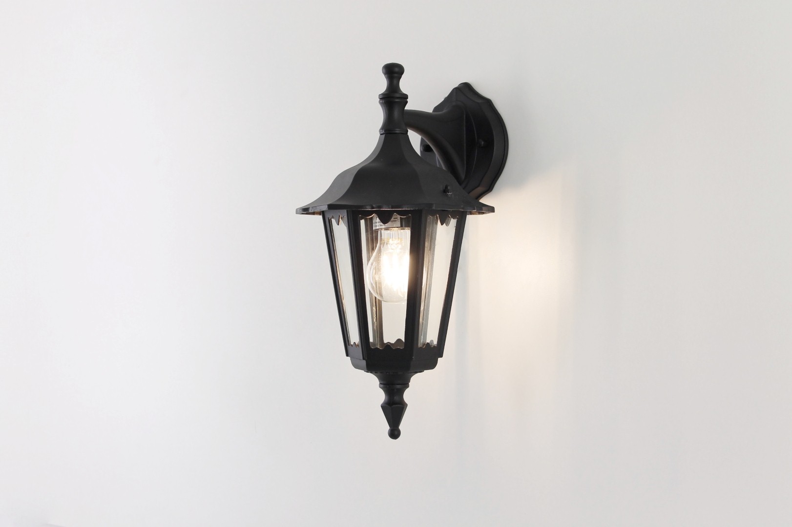 Buiten wandlamp zwart neerwaarts 35283 Buiten wandlamp zwart neerwaarts 35283