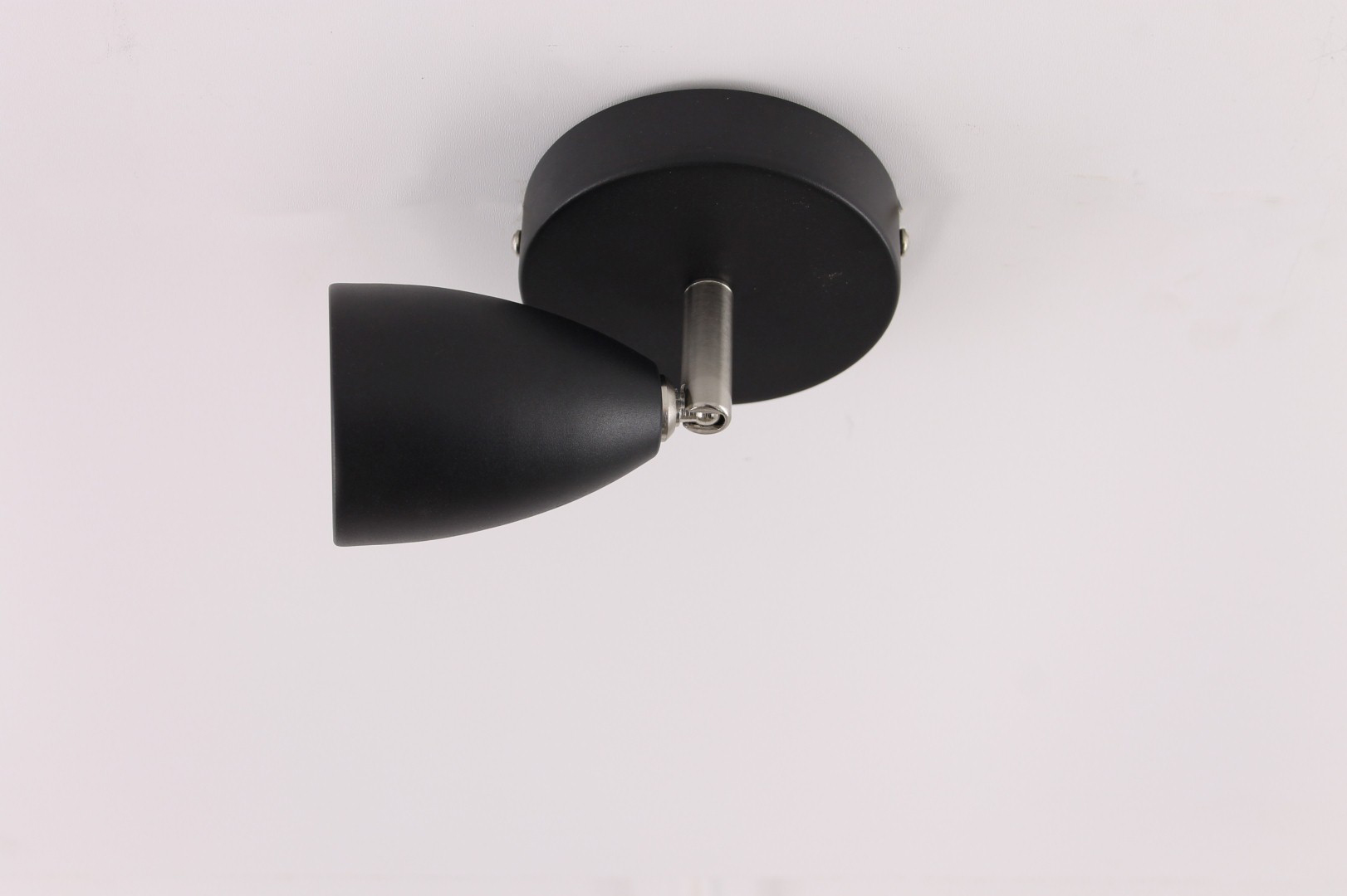 Opbouwspot zwart 1-lichts 40881 Opbouwspot zwart 1-lichts 40881