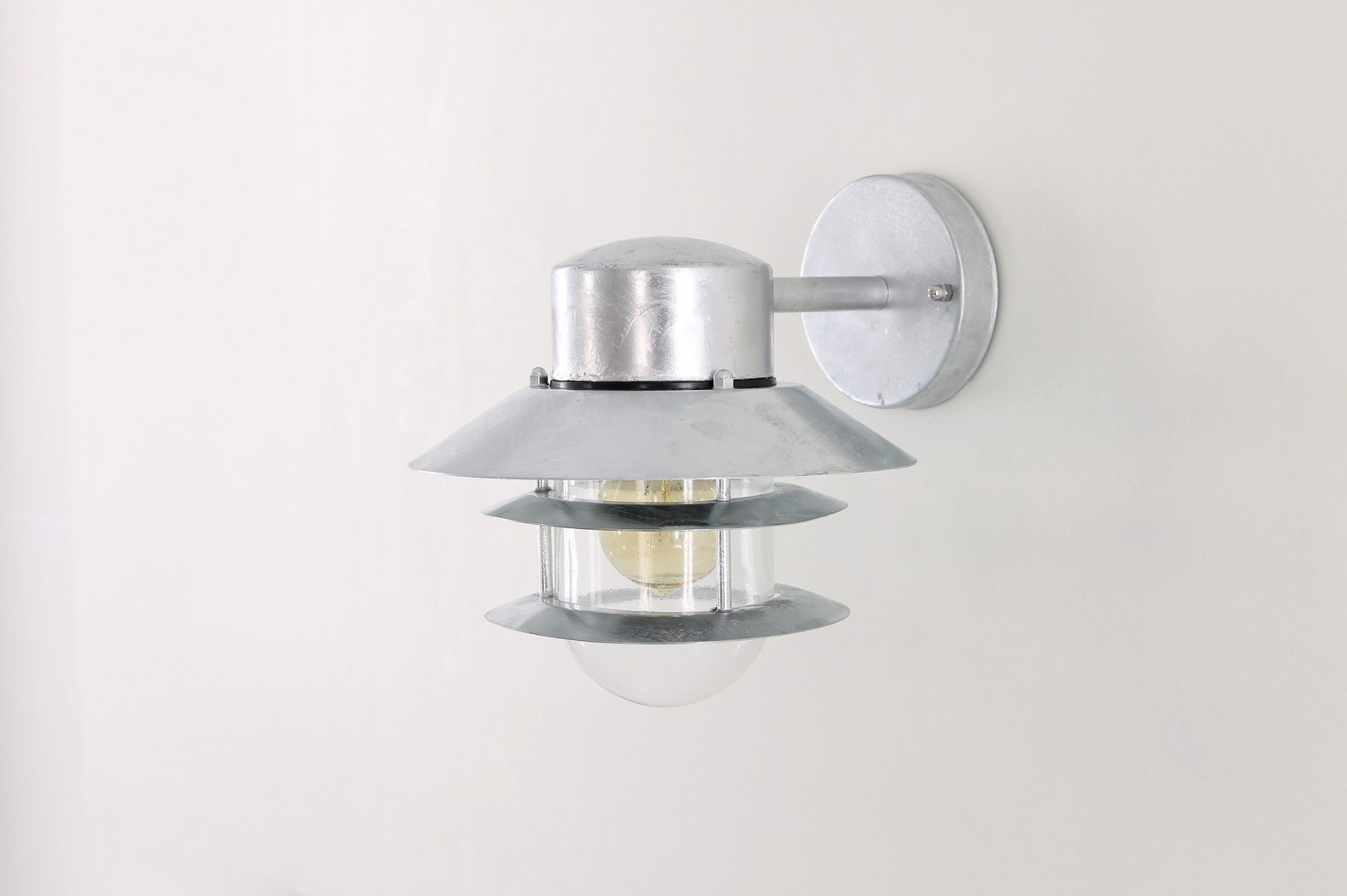 Buiten wandlamp alu neerwaarts 30416 Buiten wandlamp alu neerwaarts 30416