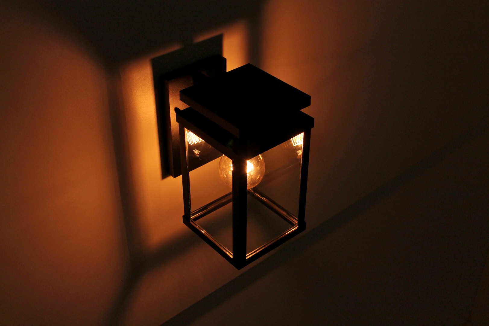 Buiten wandlamp neerwaarts zwart 38833 Buiten wandlamp neerwaarts zwart 38833