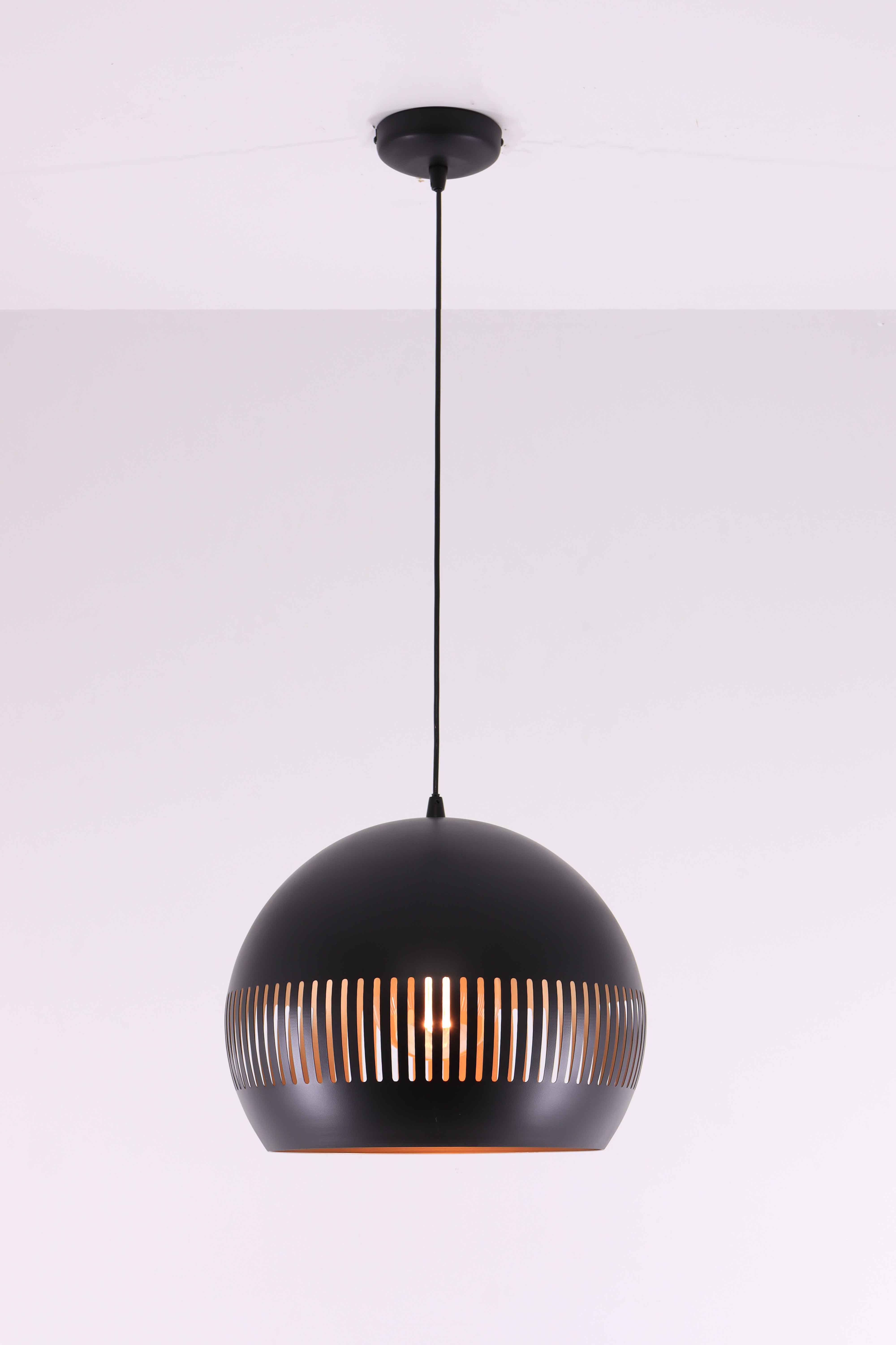 Hanglamp zwart met gouden binnenkant - 40cm 44594 Hanglamp zwart met gouden binnenkant - 40cm 44594